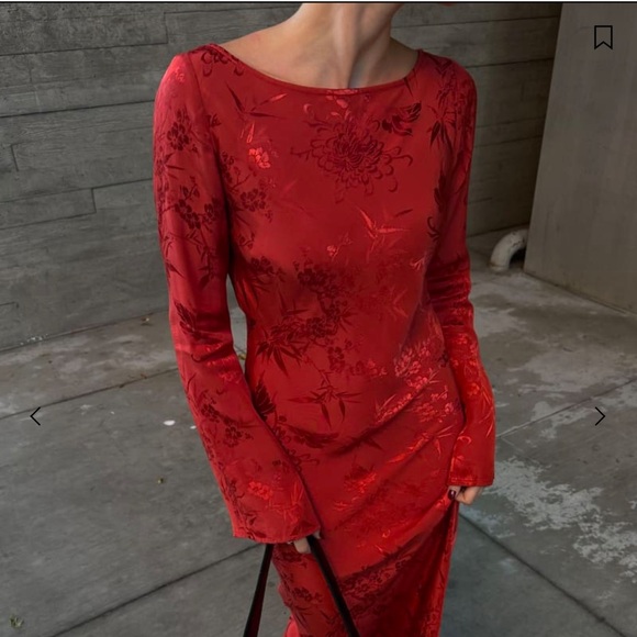 Rumored Sweet talker Dress in red, size XS. - Picture 4 of 7